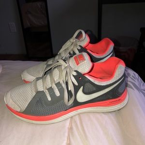 nike lunarlon running shoes